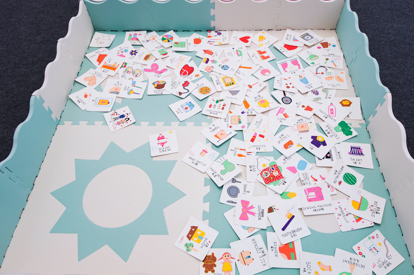 Installation: Flash Cards (Girls), 2018