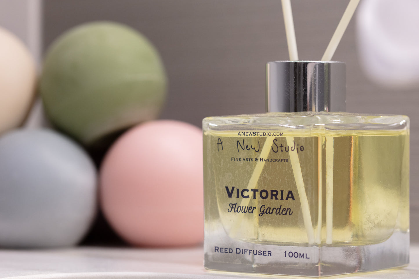 “Victoria” Flower Garden Diffuser